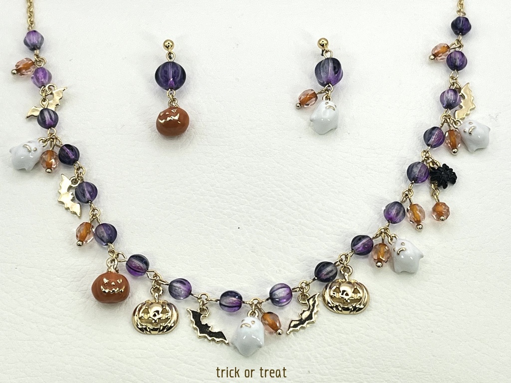 ハロウィンパーティーのアクセサリーセット