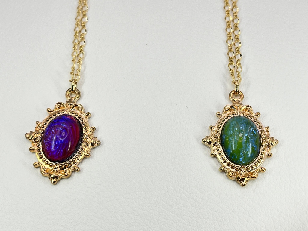 竜の盾のネックレス