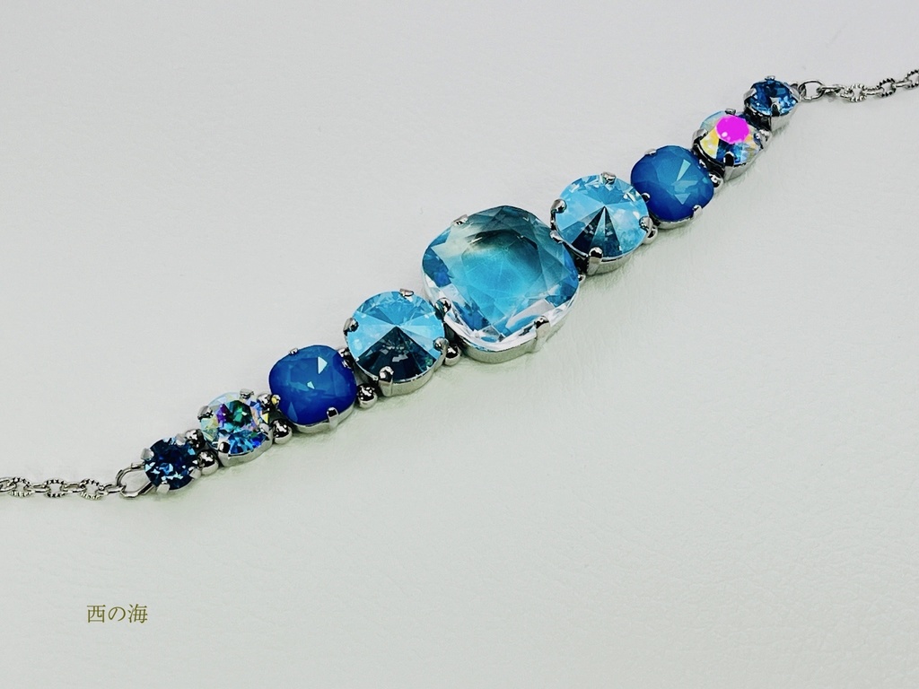 海を映したブレスレット