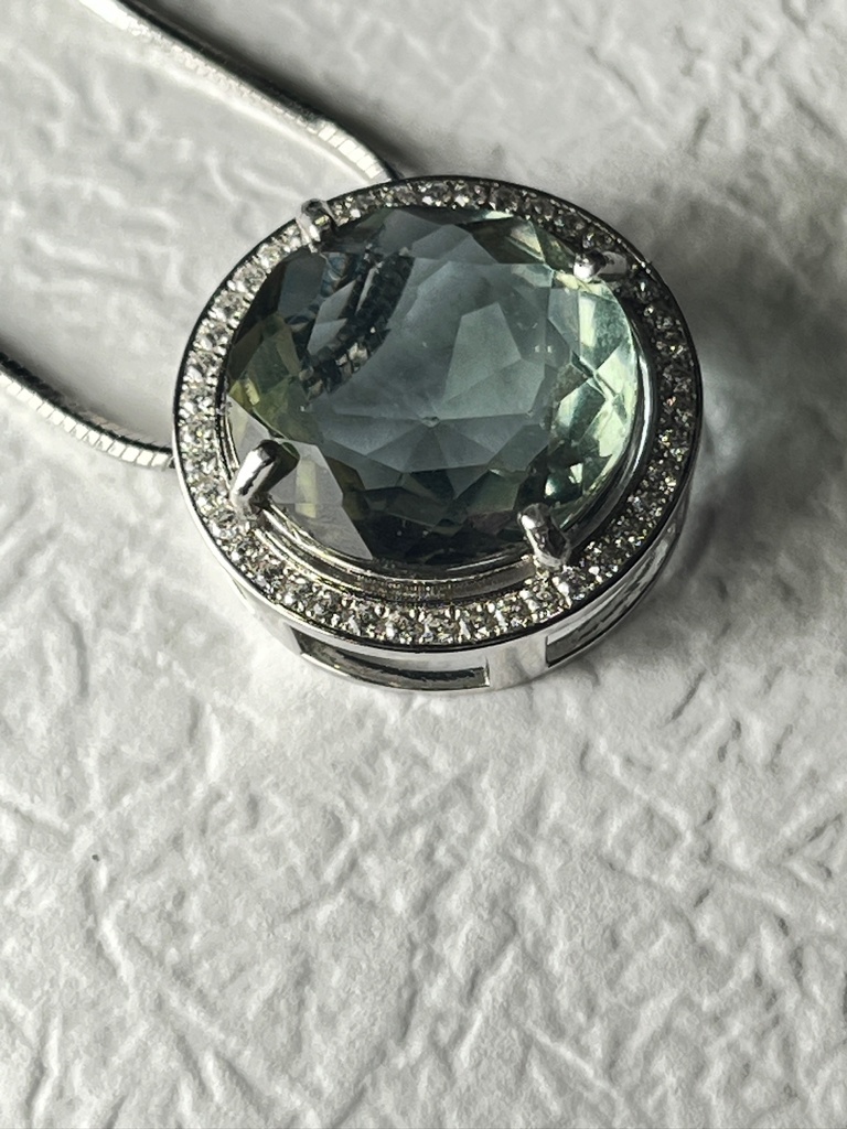 ザンドライトのネックレス〜フルムーン