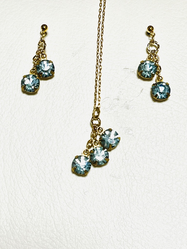 アレキサンドライトガラスのアクセサリーセット