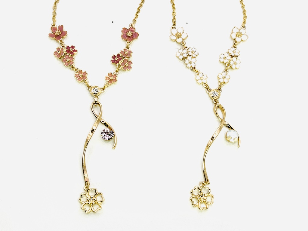 桜風のネックレス
