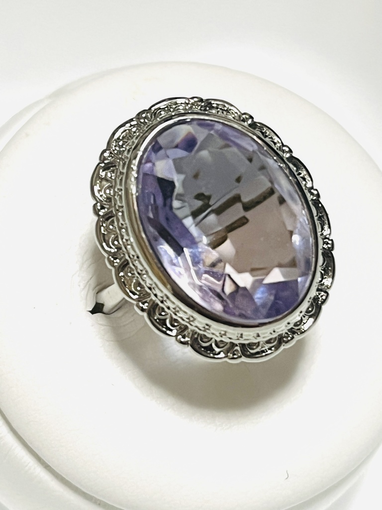 夜明けの魔女の指輪