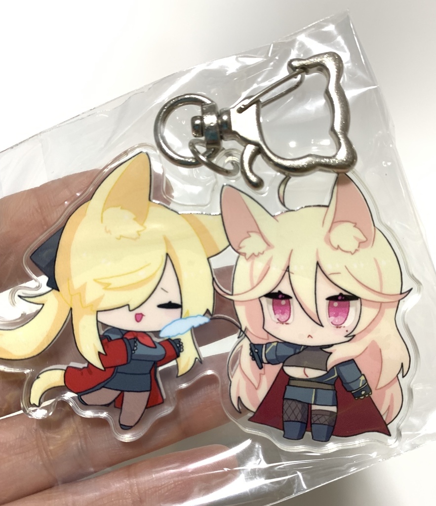 きょろきょろアクキー