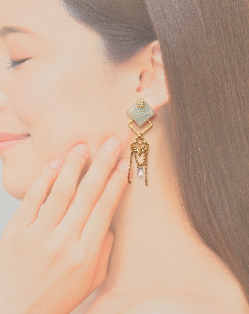 原神 キャラモチーフ イメージ スクエアピアス(イヤリング) 旅人 蛍