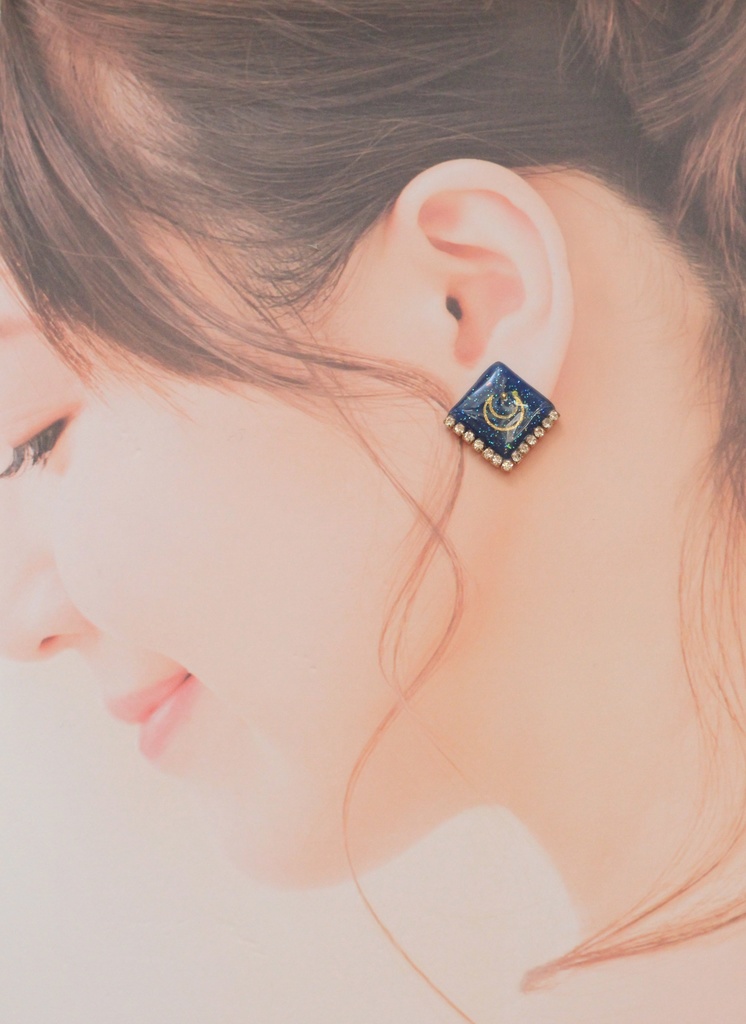 刀剣乱舞 三日月宗近イメージ スクエアピアス(イヤリング)