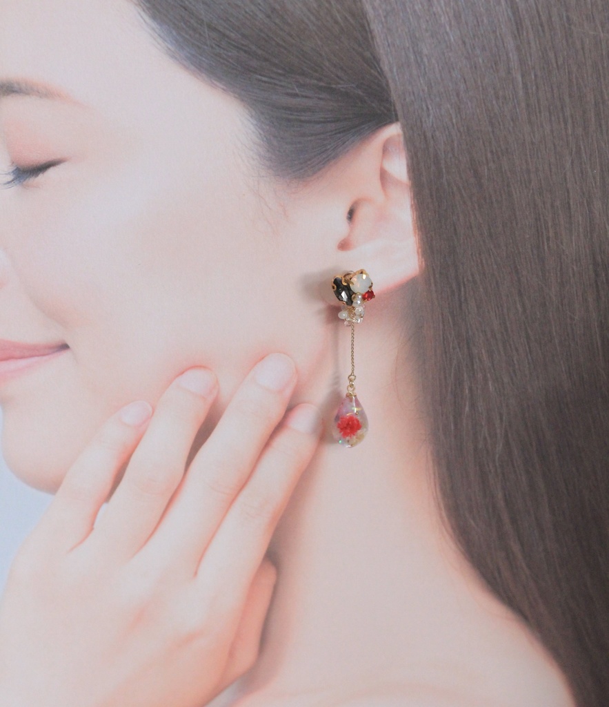 ChroNoiR イメージ ゆれるビジューノンホールピアス