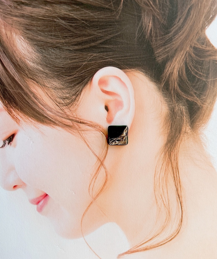 大人なスクエアピアス(イヤリング) グリーン