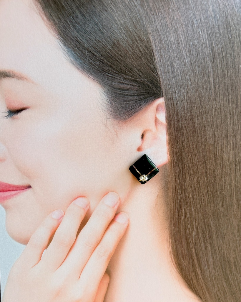 大人なスクエアピアス(イヤリング) グリーン