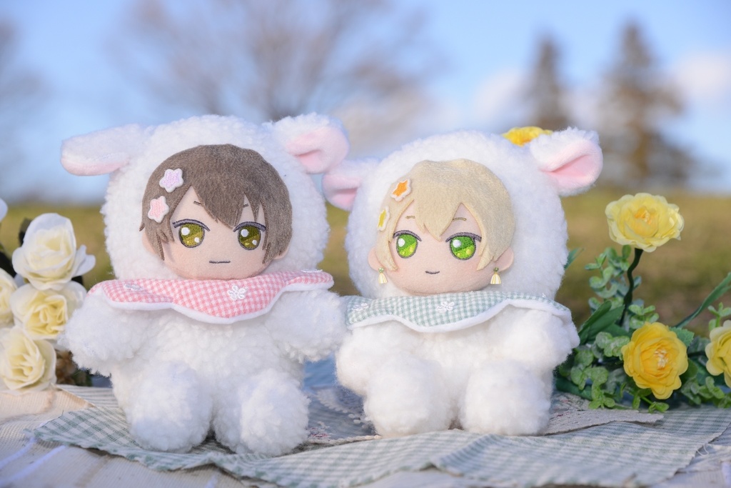 おすわりこひつじきぐるみ