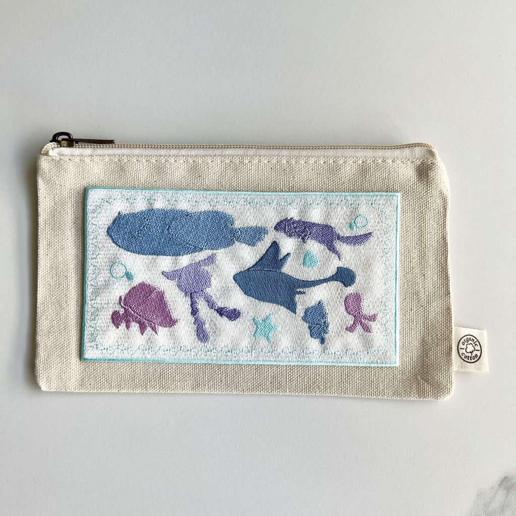 うみの生き物(白・黒) 刺繍ポーチ(フォンテーヌ)