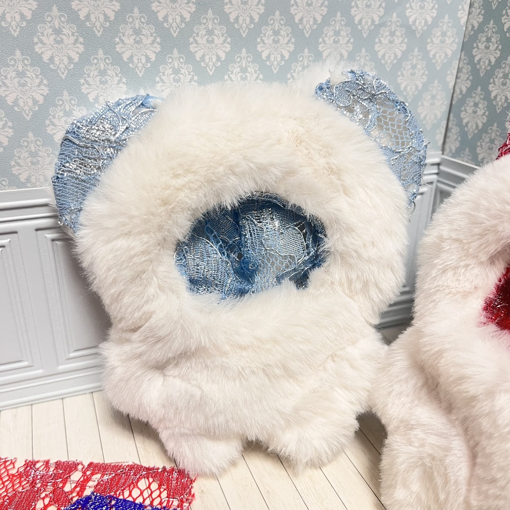 手繋ぎきぐるみ