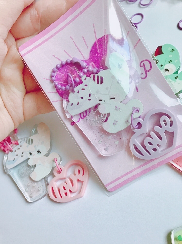 new葡萄とマスカット!オリジナル🍹🐰アクキー