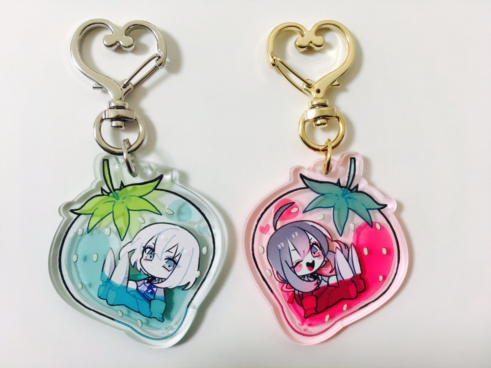 ずおばみいちごアクキー🍓