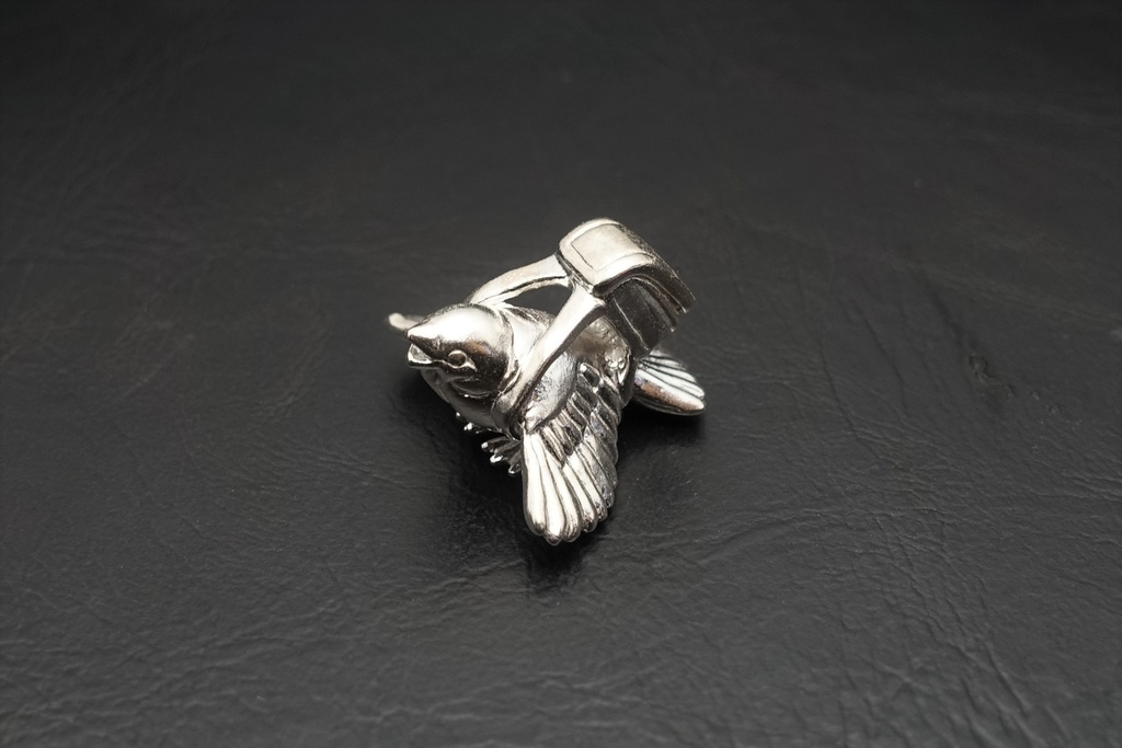 通学中のスズメ