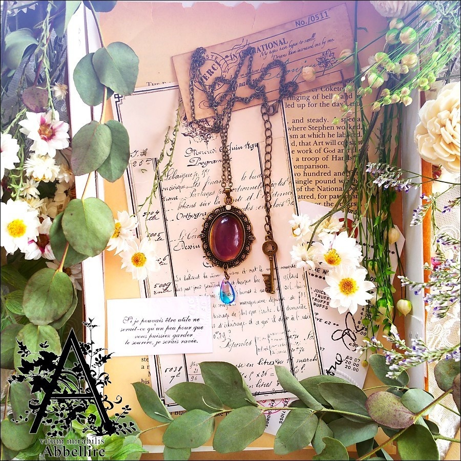 ショートレースタッセル&ネックレス(金古美)-ホワイト-