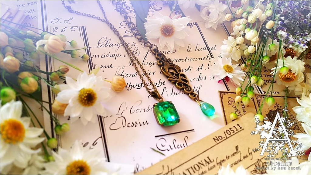 ペリドット×スカイブルーの金古美ネックレス(Vintage)