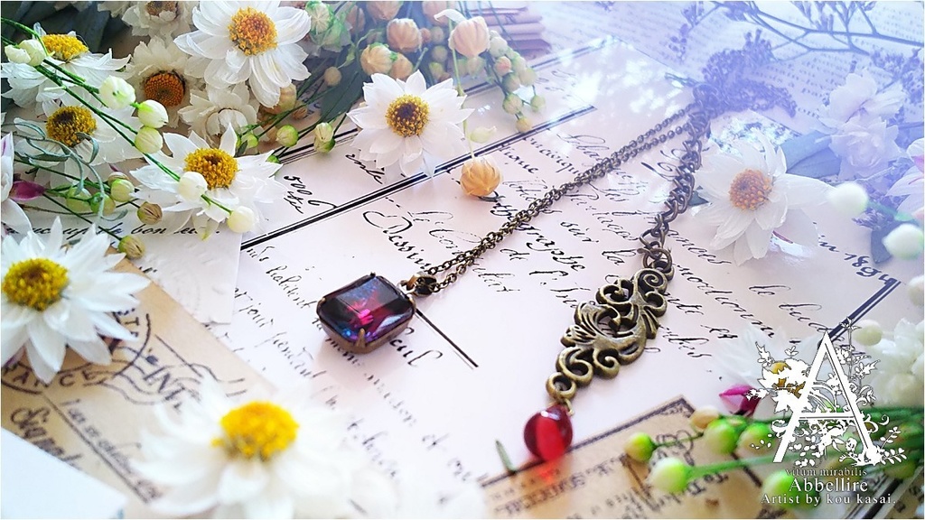 ダークサファイア×ダークレッドの金古美ネックレス(Vintage)