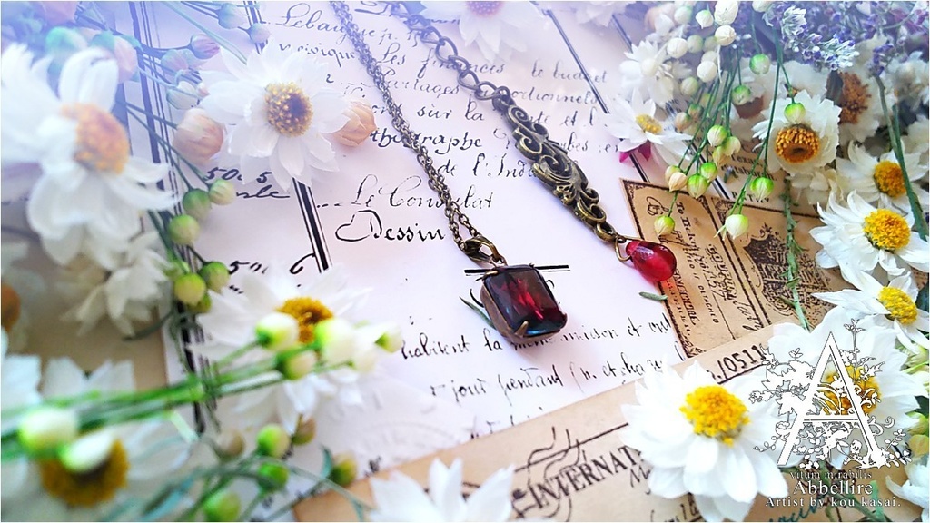 ダークサファイア×ダークレッドの金古美ネックレス(Vintage)