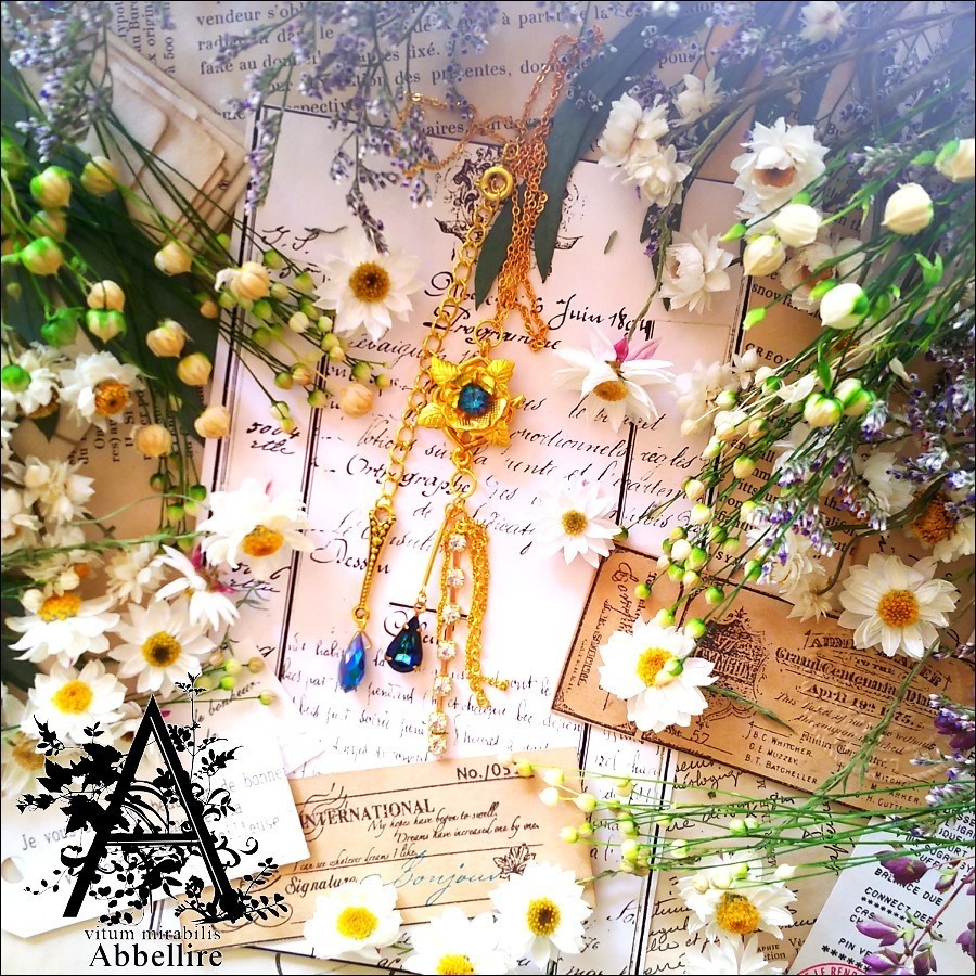 薔薇の雫(バミューダブルー×ヘリオロープ)-Vintage-