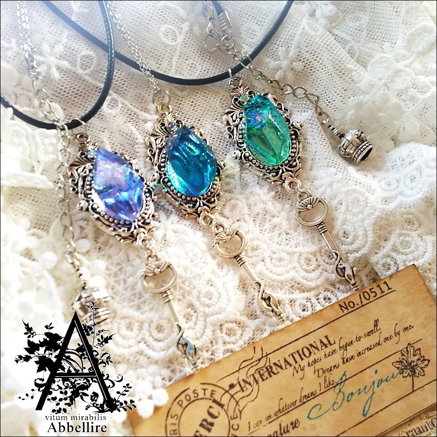 神秘の夜の鉱石ネックレス(ミスティックパープル)