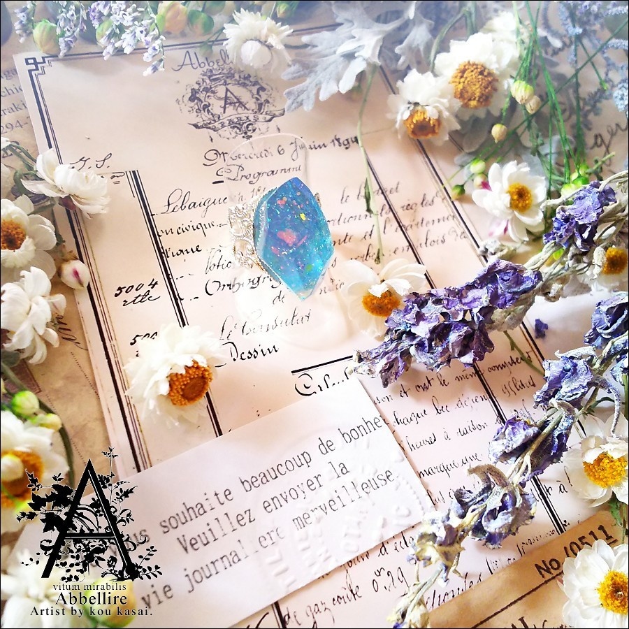 明るい夜の鉱石リング