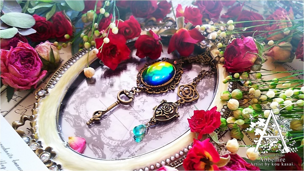 虹色の宝飾ネックレス(金古美)-Vintage-