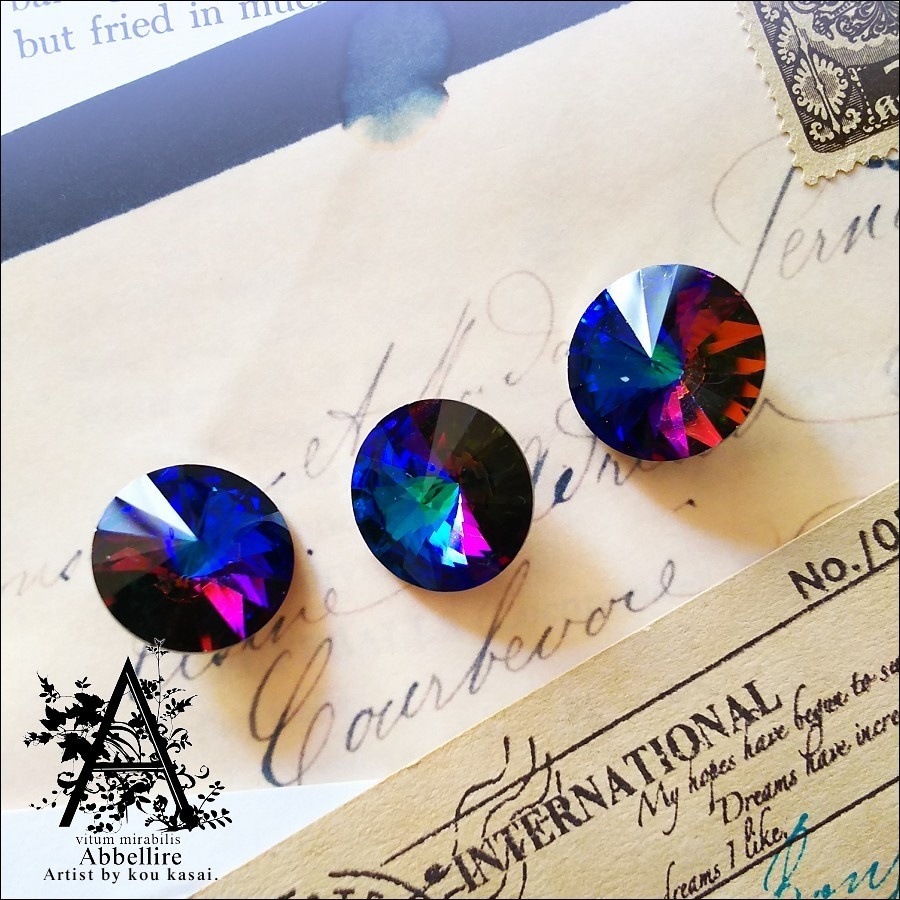 物語を紡ぐ深海色のネックレス(Bermuda Blue)-Vintage-