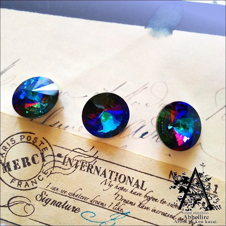 物語を紡ぐ深海色のネックレス(Bermuda Blue)-Vintage-