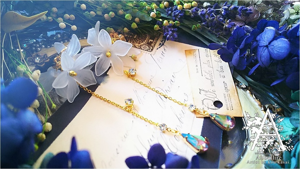 透ける花雫のイヤリング-Vintage-