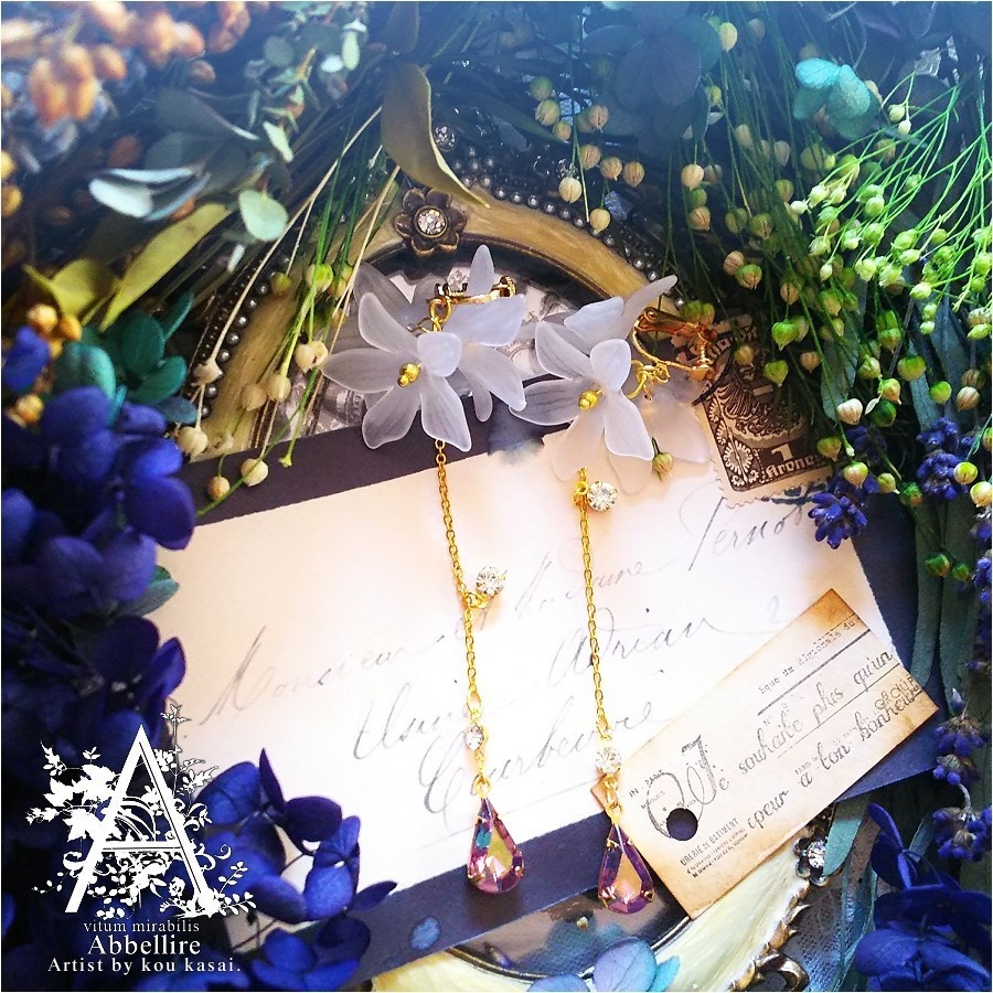 透ける花雫のイヤリング-Vintage-