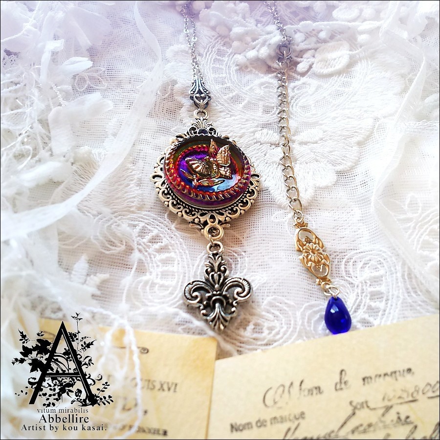 蝶と花の銀古美ネックレス