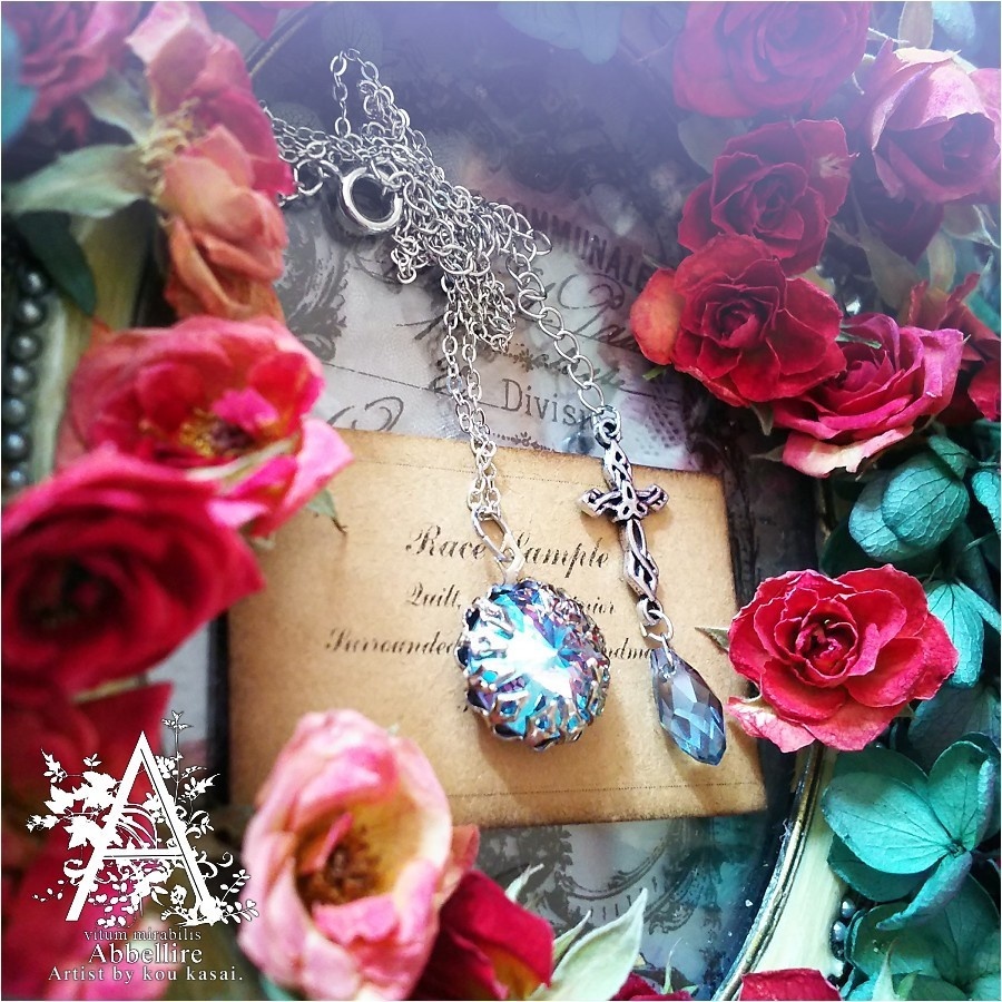 透明感溢れる虹色-LTサファイヤシマーリヴォリのネックレス-