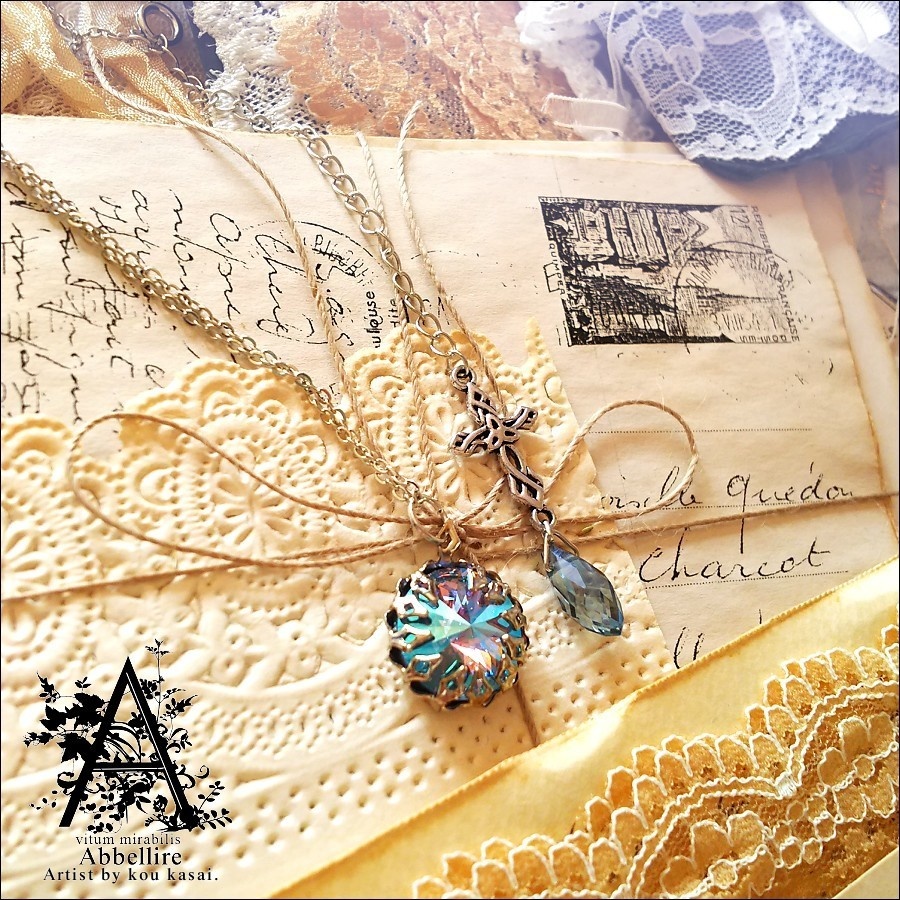 透明感溢れる虹色-LTサファイヤシマーリヴォリのネックレス-