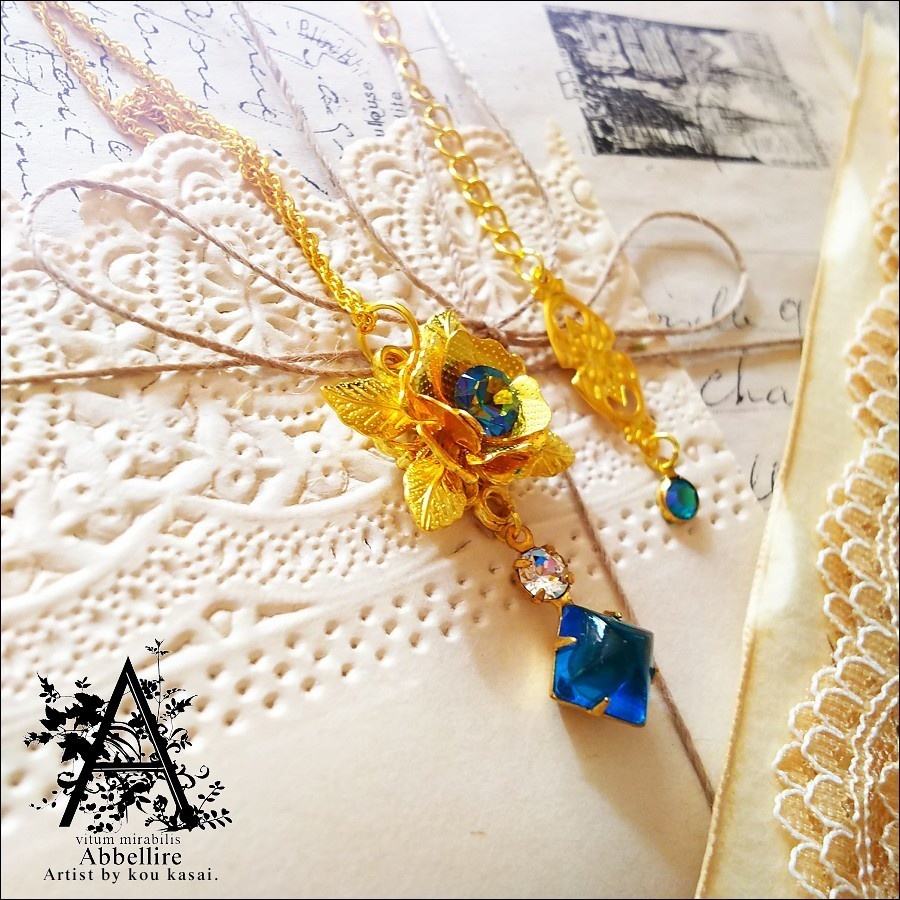 ブルー・スクエア&ローズのネックレス-Vintage-