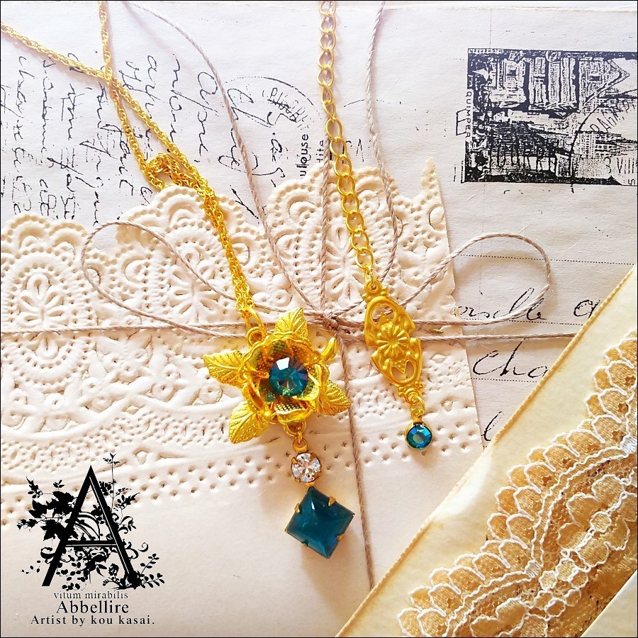 ブルー・スクエア&ローズのネックレス-Vintage-