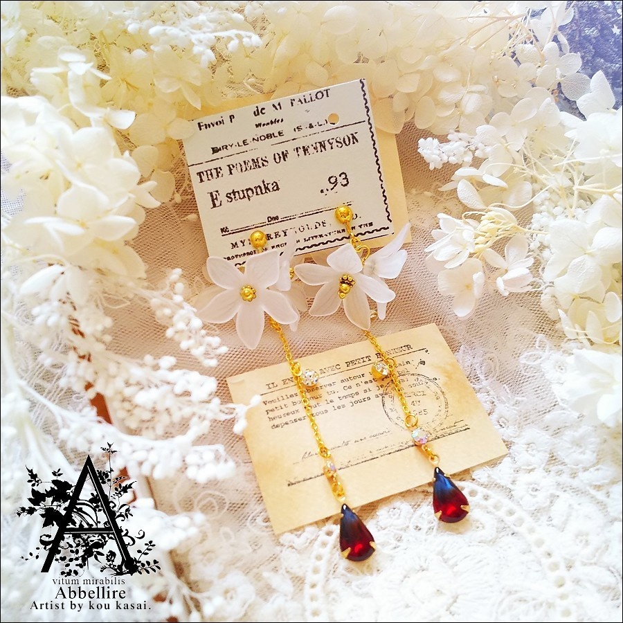 透ける花雫のイヤリング-Vintage/Autumn-