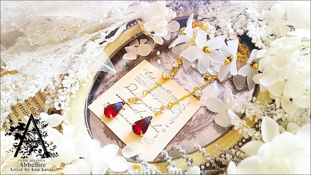 透ける花雫のイヤリング-Vintage/Autumn-