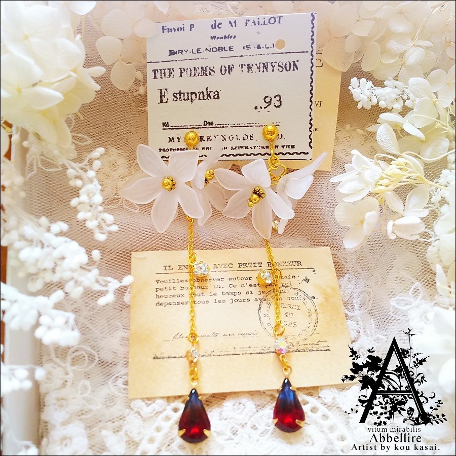 透ける花雫のイヤリング-Vintage/Autumn-