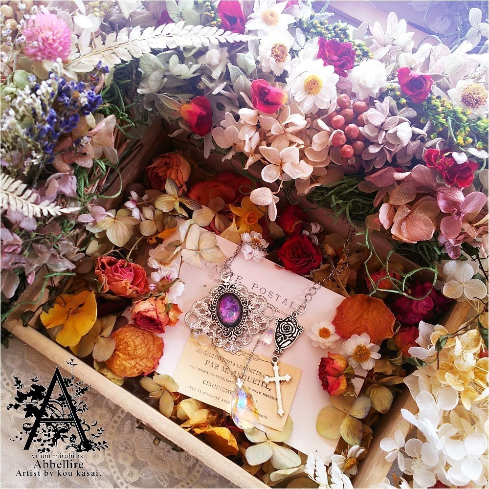 煌めきのイヤリング&銀河空に零れる虹色の雫ネックレスセットA