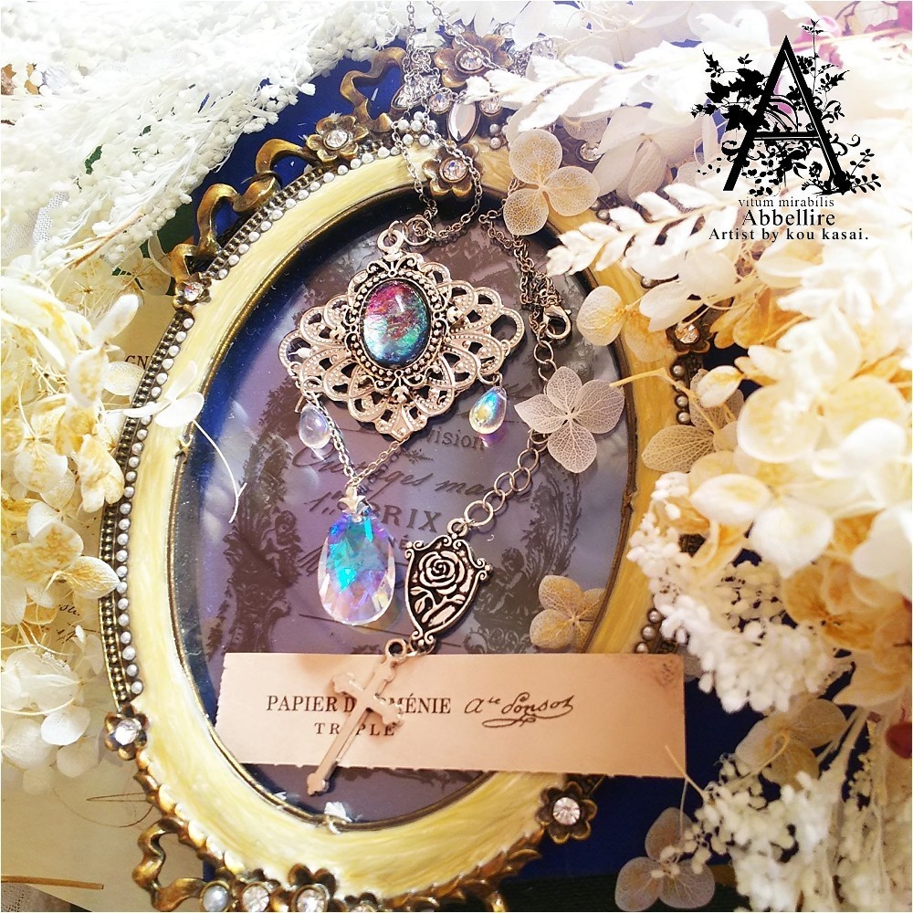 煌めきのイヤリング&銀河空に零れる虹色の雫ネックレスセットA