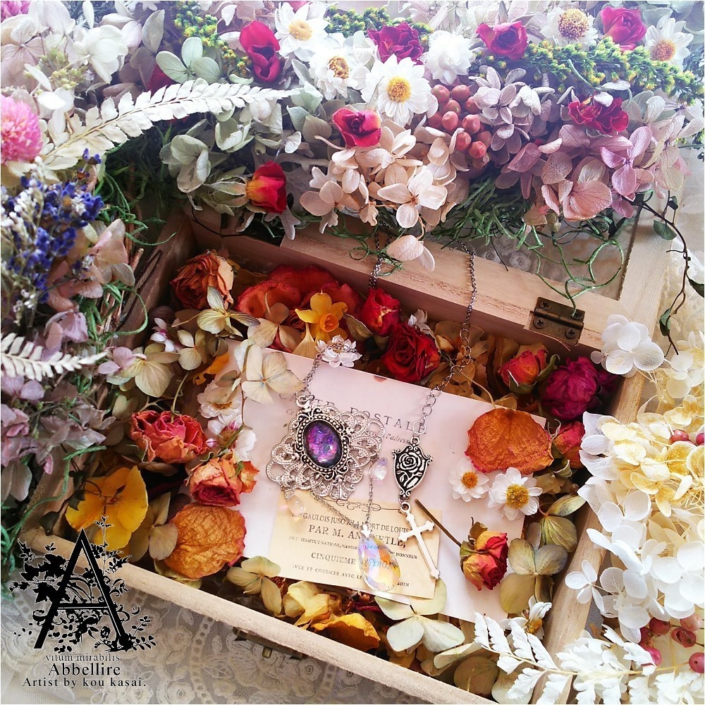 煌めきのイヤリング&銀河空に零れる虹色の雫ネックレスセットC