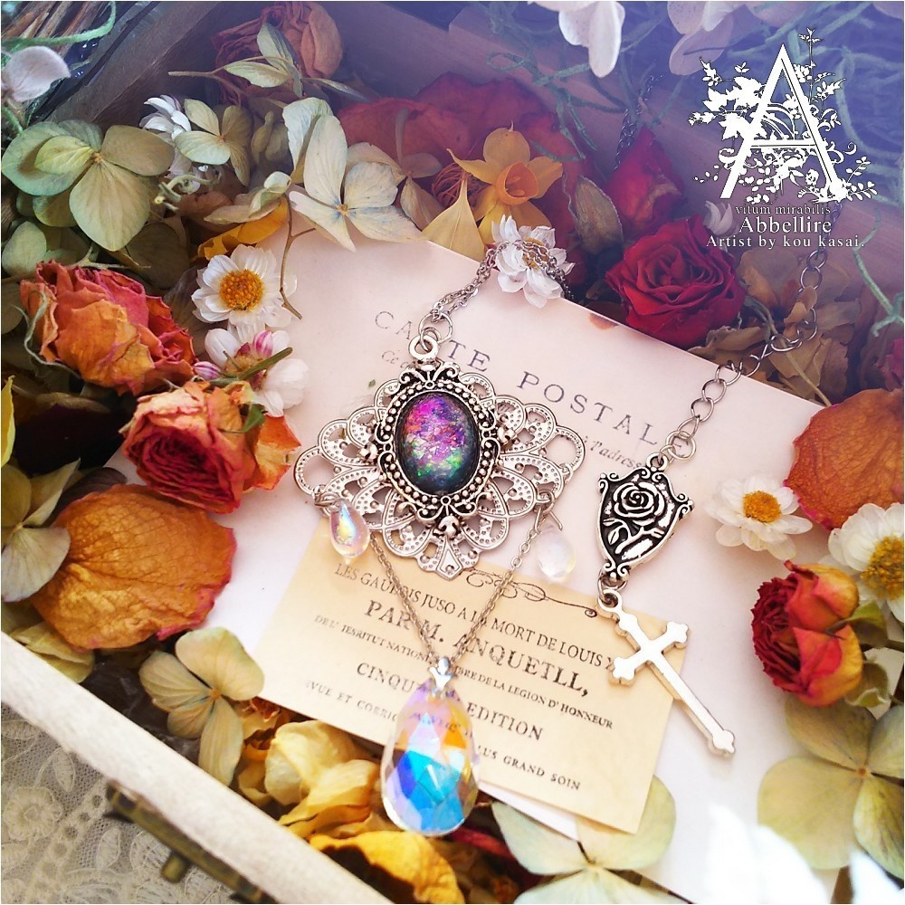 煌めきのイヤリング&銀河空に零れる虹色の雫ネックレスセットD