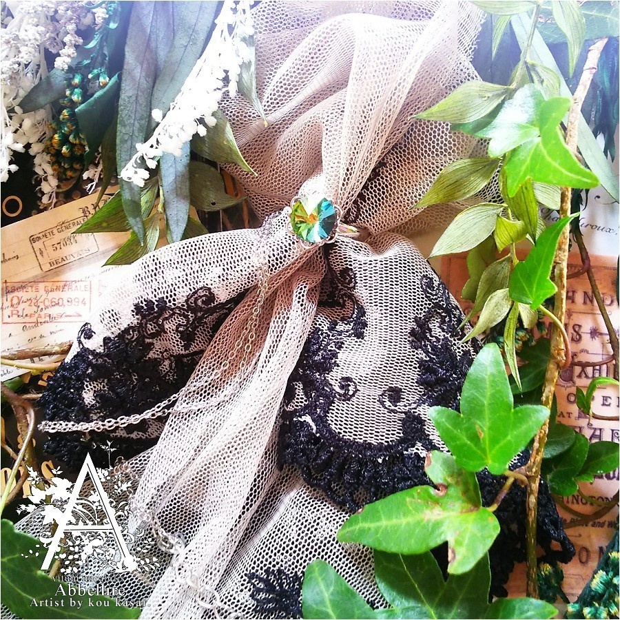 虹色ヴィトラルのリングネックレス