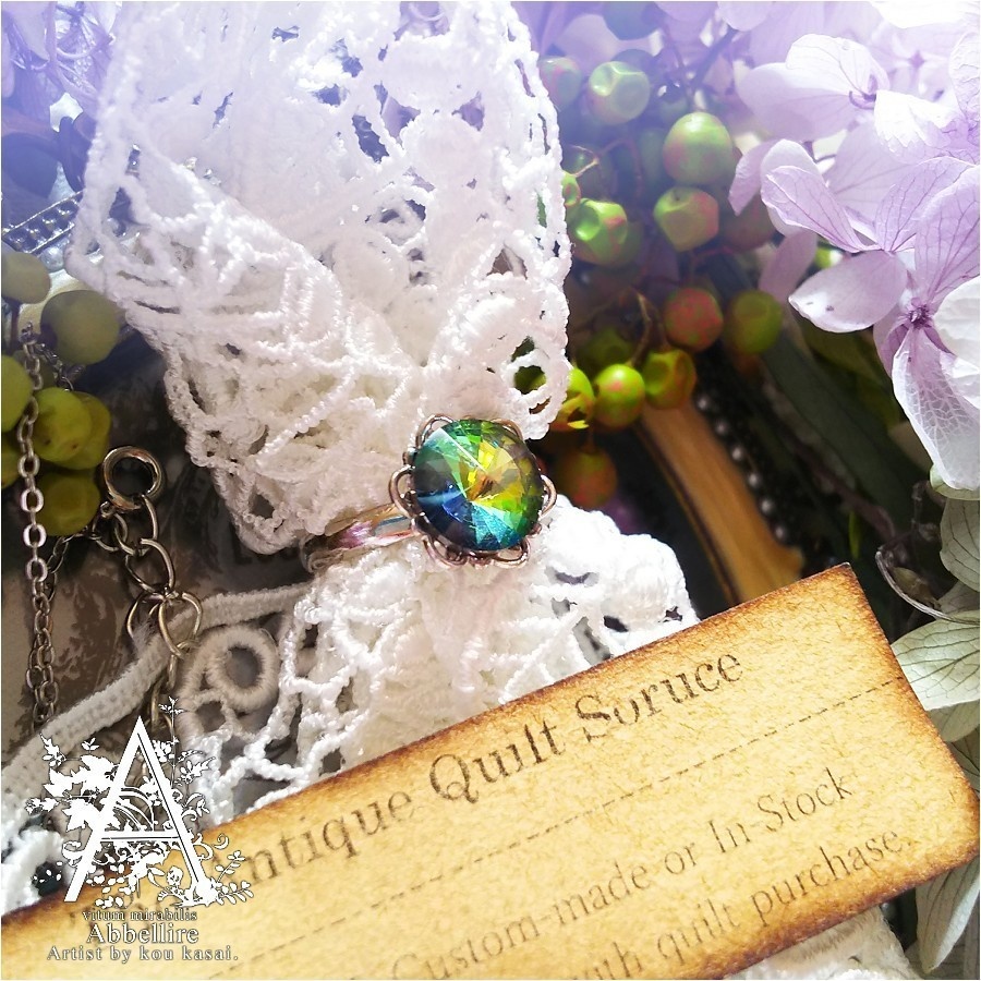 虹色ヴィトラルのリングネックレス