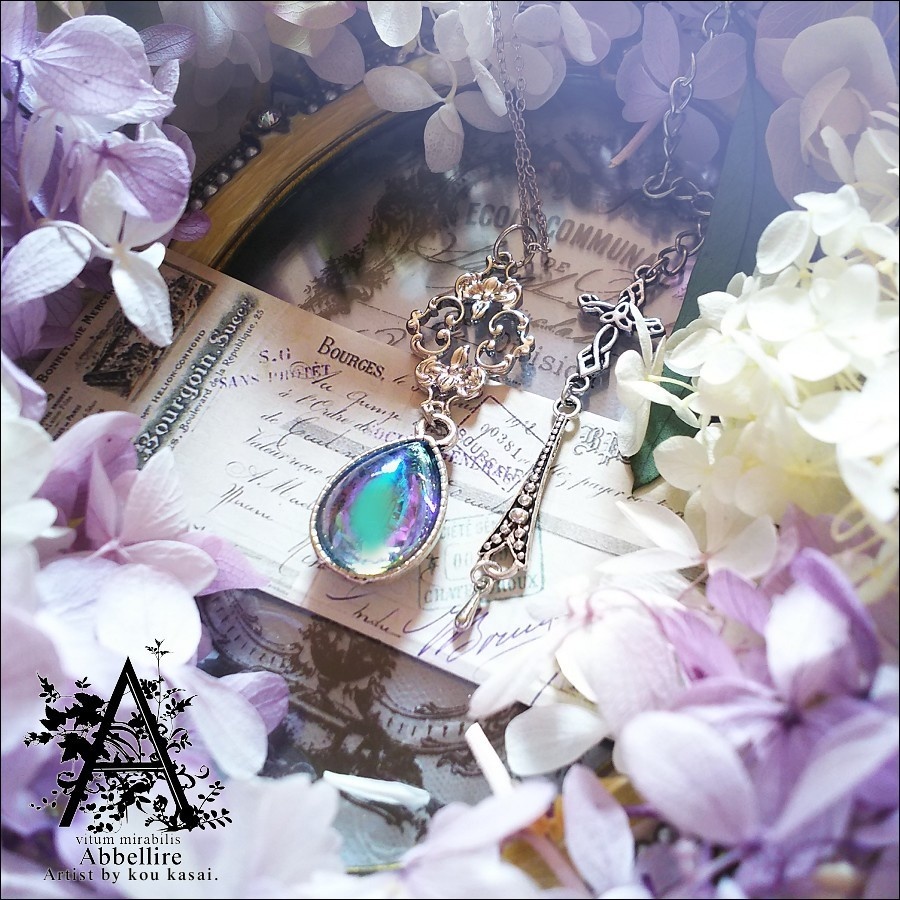 透き通る雫のネックレス-Sapphire-