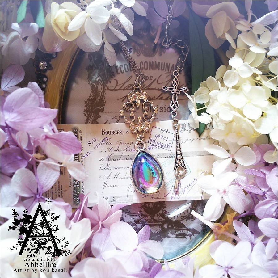 透き通る雫のネックレス-Sapphire-