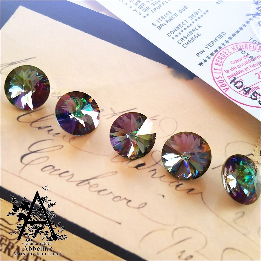 神秘的な美貌のベゼルリング-Antique Gold-