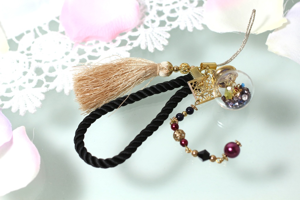 刀剣乱舞/燭台切光忠モチーフ/ガラスドームストラップ