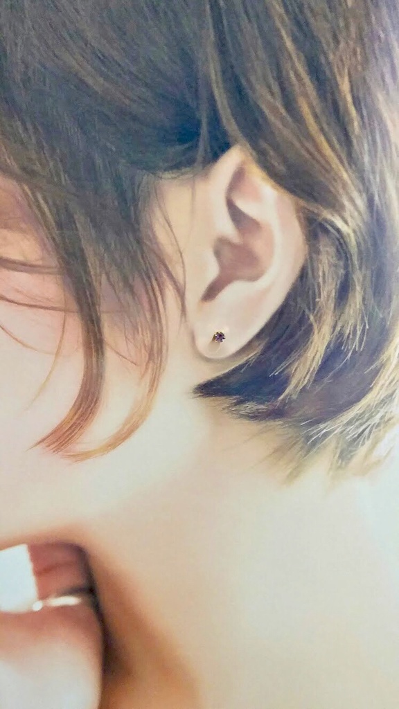 アイオライトのシンプルピアス